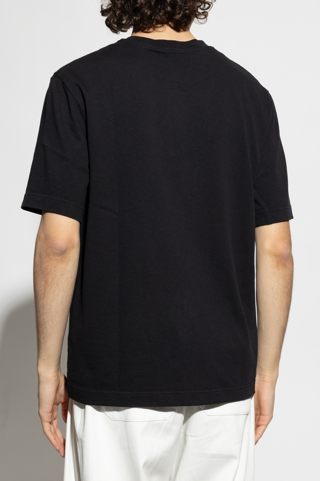 Tシャツ・カットソー JACQUEMUS FW25 (TSW00550AJ0 0029990) 楽天市場】ジャックムス JACQUEMUS T-shirts